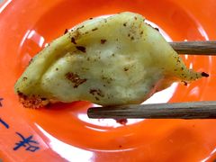 鲜肉锅贴/只-味一早餐(新芝路店)
