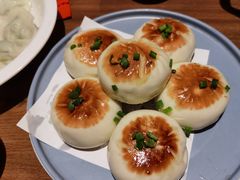 葱香煎包-首秀·四川料理(星耀101店)