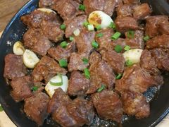 炉火盘烤梅肉-鲜小岛·铜锅涮肉