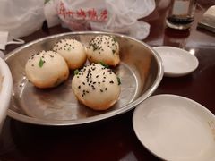 特色生煎-三两春(浦三路店)