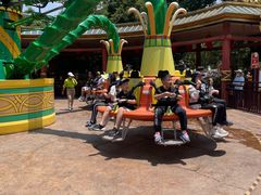 -七彩云南欢乐世界