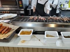 -四囍码头海鲜烧烤自助火锅(外滩南京东路悦荟广场店)