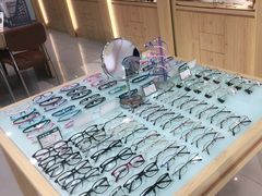 -何氏眼科视光中心·眼镜·配镜(汇泉东路店)