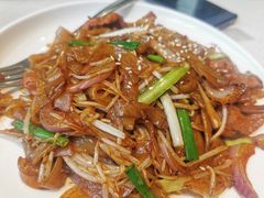 -煲王粤菜餐厅(中侨中心店)