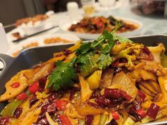 -俭寨大盘鸡·手抓肉·烧烤新疆菜(乌苏路店)