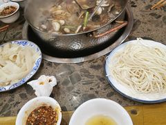 -乳仔牛牦牛汤锅 烤羊排(松潘古城店)