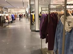 -URBAN REVIVO(佛山南海万达广场店)