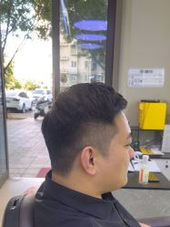-尤司男士国潮理发馆