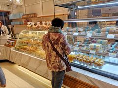 面包甜点陈列柜-老大昌(淮海中路店)