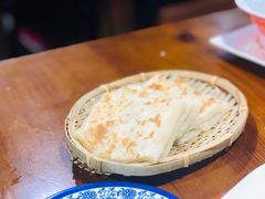 烙饼卷肘子-生活本该如此北京小馆(周庄嘉园店)