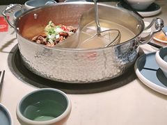 -左庭右院鲜牛肉火锅(浦江欢乐颂店)