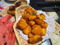 -老牌坊云南鱼豆花火锅(哈西万达店)