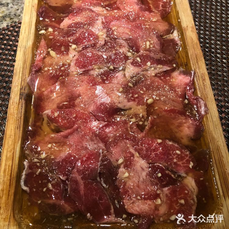 规模好的坏的，味道都差不多，真的是拼服务的一个年代！
