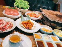 -明洞阿姨·韩式酱蟹烤肉·创意料理(三元桥店)