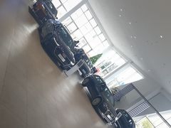 -上海冠松华奥奥迪4S店(张江店)