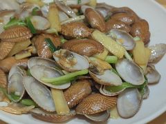 -鹏城人家海鲜酒家·23年老字号(较场尾店)