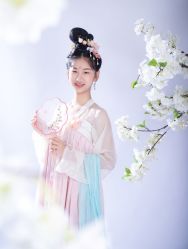 -虞美人汉服摄影