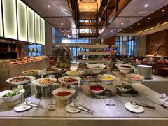 -飨食汇全日制餐厅·昆山皇冠假日酒店(九方店)