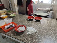 -张阿三馄饨店