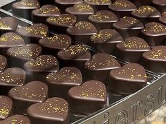 -Laderach 莱德拉(上海环贸iapm店)