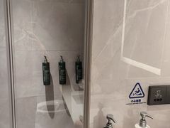 -深圳国际会展中心希尔顿酒店(前海华发冰雪世界店)