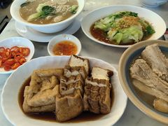 -黄亚细肉骨茶(仰光路店)
