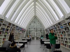 -钟书阁(松江泰晤士小镇店)