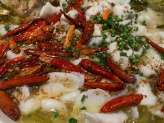 招牌酸菜鱼-姚姚酸菜鱼·金戈戈香港豉油鸡(喜荟城联名店)