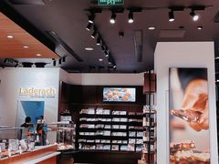 -Laderach 莱德拉(上海环贸iapm店)