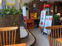 -呷佬·长沙手工米粉(金沙江路店)