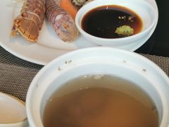 -大中华希尔顿酒店-念自助餐·嗨啤·小龙虾