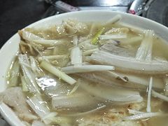 -金卯白肉罩火烧