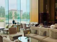 靠窗位-济南香格里拉·咖啡泉自助餐厅