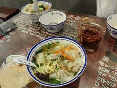 -长人馄饨铺(解放街店)