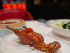 港式烤乳鸭-东富酒家(龙湖西溪天街店)
