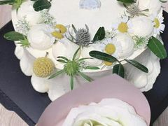 -小苍兰风铃草·礼物蛋糕(沈阳店)