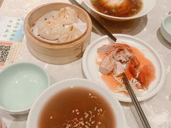 蟹粉汤包-松鹤面馆·古法焖肉面(观前店)