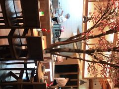 -蜜桃餐厅·伴山(湖滨商业街店)