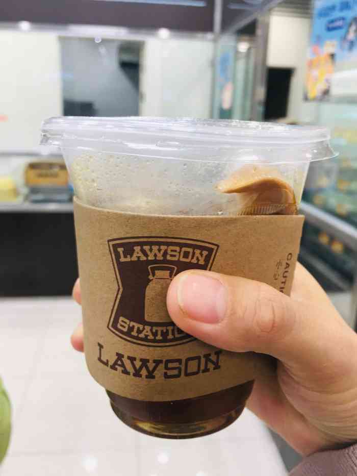 lawson(国际财源中心店)-"像很多便利店一样 开在写字楼边 不过.