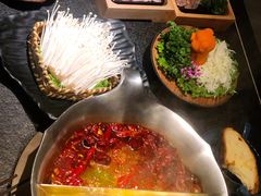 -湊湊火锅·茶憩(打浦桥日月光店)