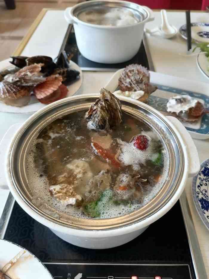 石岛山庄火锅城-"便宜是便宜,就是东西很一般.海鲜很大路货.