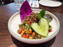 藜麦鹰嘴豆沙拉-ELI FALAFEL Lebanese&Mediterranean黎巴嫩美食(富城路店)