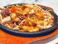 -小船渔村•大连菜•大连焖鱼(黄河路店)