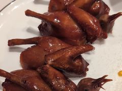 玻璃皮润烧乳鸽皇-北京厨房(SKP店)
