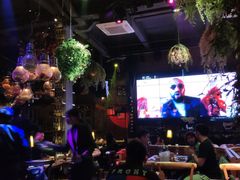 -胡桃里音乐餐厅(陶溪川店)(川湘赣菜·世界百大酒庄直供红酒·音乐表演)