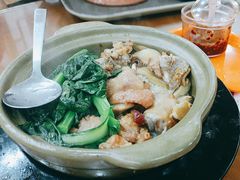 北菇滑鸡煲仔饭-煲煲掂风味煲仔饭餐厅(西区店)