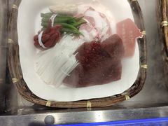 -头上红煨盐鸡·非遗院子餐厅