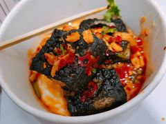 -黑色经典臭豆腐·湖南特产(步行街店)