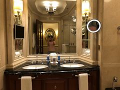 -广州富力丽思卡尔顿酒店