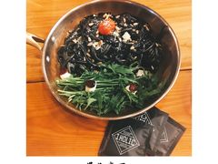 -I HOLIC艾豪丽披萨(KKone店)